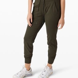 Lululemon Ready to Rulu Olive - 8